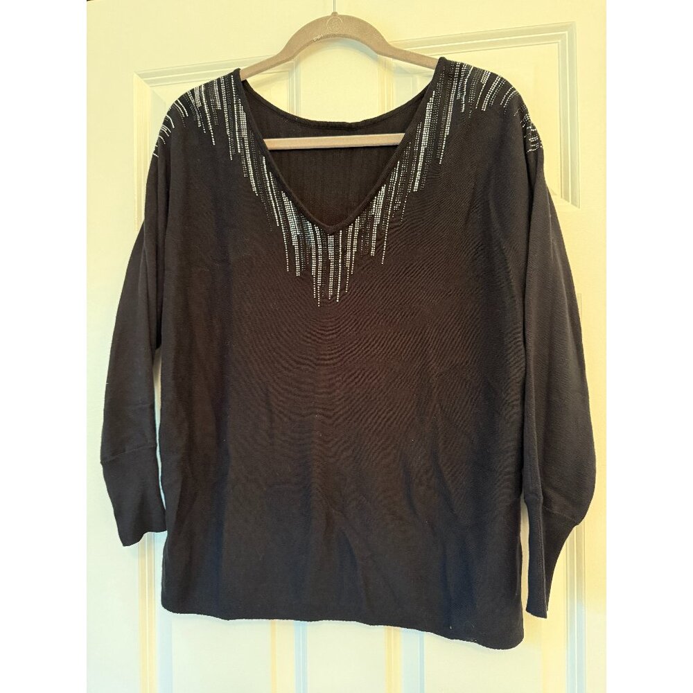 Vince Camuto sweater with silver and black metallic details, size M